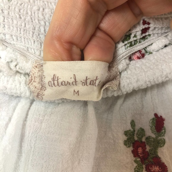 Altar’d State Top Boho Floral Embroidered Off Shoulder Blouse Crop Size Medium - Picture 2 of 10